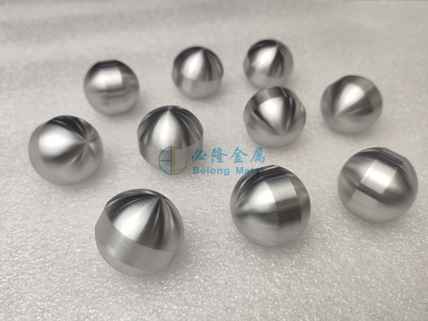 Molybdenum spheres